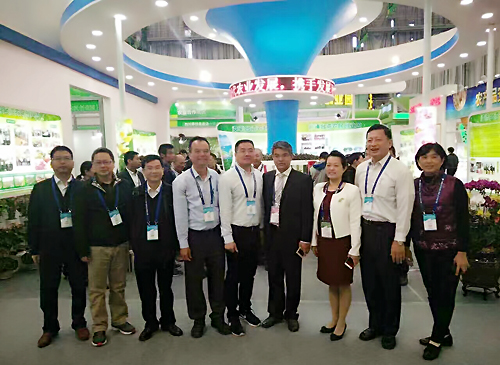 漳平台湾农民创业园园区党工委书记廖国联带领园区部分台商赴展会参展