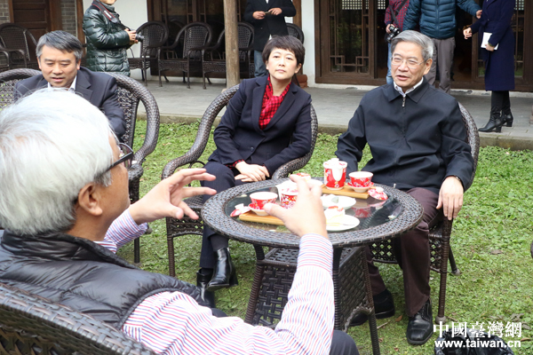 12月26日，中共中央台办、国务院台办主任张志军一行走访调研新津台创园